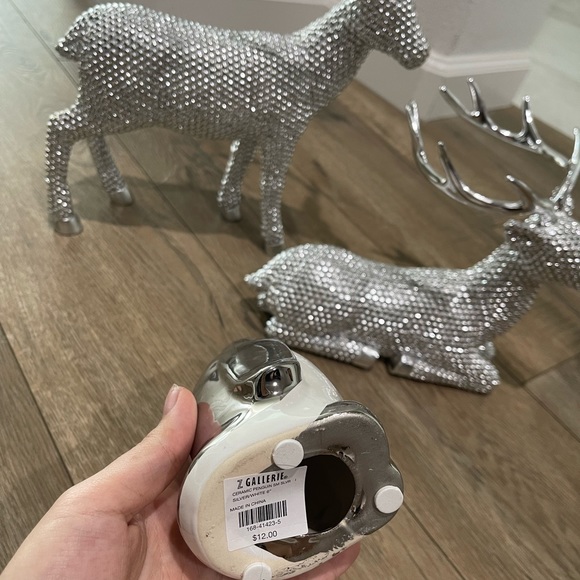Z Gallerie Glimmer Deer Silver and Penguin Christmas Set - Picture 5 of 7